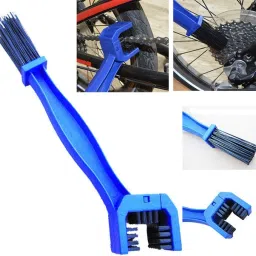 pa 1 150 ML Chain Lube, 1 150 ML Chain Clean,1 Brush And 1 Waste. Combo image 2