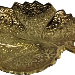 Brass Golden Fancy Angoor Patta pattern Plate 16 cm Tray-17