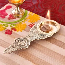 Long Handle Kapoor Aarti Brass Diya (7 Inches) Brass Table Diya-image-12