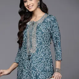 Varanga Bandhani Printed Sequinned Tie-Up Neck Kurta-picture-25