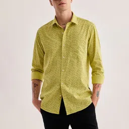 Red Flame Abstract Printed Pure Cotton Casual Shirt-image-97