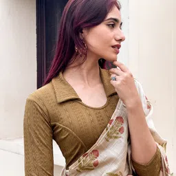 Bindigasm's Advi Collar Princess-Cut Readymade Saree Blouse-picture-10