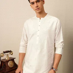 House of Pataudi Floral Embroidered Jashn Kurta-image-67