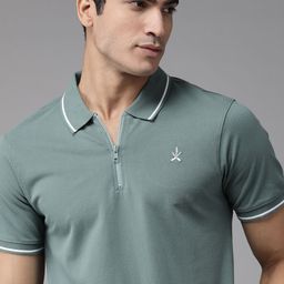 The Roadster Lifestyle Co Men Green Solid Cotton Polo Collar T-shirt-image-14