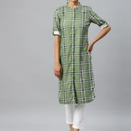 AURELIA Women Green Printed Regular Kurta with Trousers-picture-34