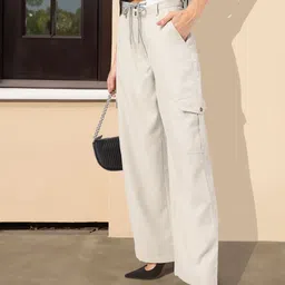 DressBerry Women Elevated Basics Comfy Cargo-image-40