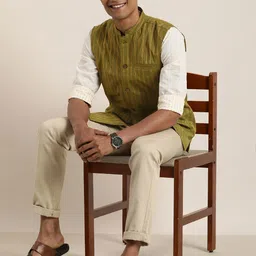 Taavi Nagari Weaves Self-Striped Sleeveless Nehru Jacket-19