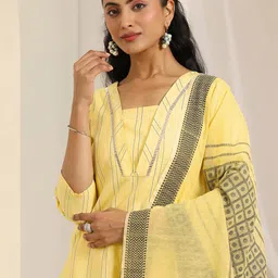 Libas Women Regular Kurta with Trousers & With Dupatta-picture-2