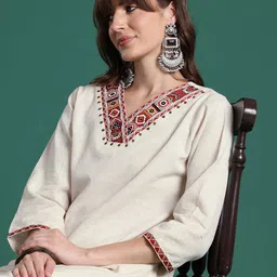 Indo Era Ethnic Motifs Embroidered Kurta with Palazzos-39