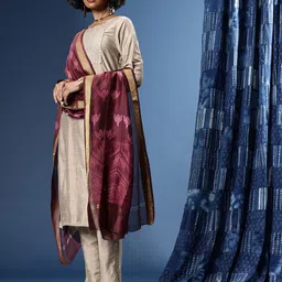 Taavi Abstract Printed Chanderi Dupatta with Zari image 2