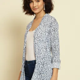 Trend Arrest Abstract Printed Open Front Shrug image 2