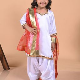 itsmycostume Girls Zari Work Sweetheart Neck Straight Kurta With Salwar & Dupatta-image-11