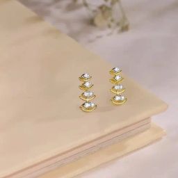 Mia by Tanishq Sparkling Ladder Gold & Diamond Stud Earrings for Women-image-40