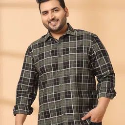 plusS Men Spread Collar Tartan Checked Cotton Casual Shirt-image-43