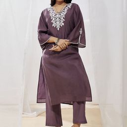 VASTRAMAY Floral Yoke Design Regular Thread Work Kurta With Pyjamas & Dupatta-image-52