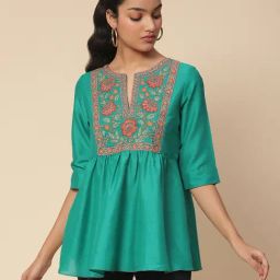 aarke Ritu Kumar Green Embroidered Kurti-32