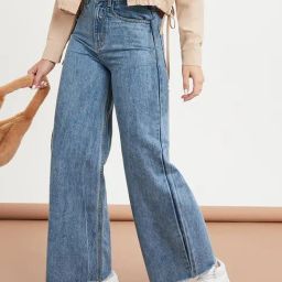 Styli High Rise Wide Leg Cropped Jeans with Raw Edge-image-84