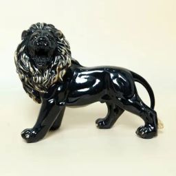 Smokey Cocktail Black Resin Bold Lion Decor-image-64
