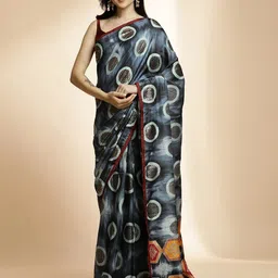 Desi Fusion Geometric Printed Saree-picture-21