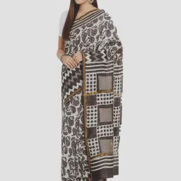 Kalakari India Grey Printed Saree With Unstitched Blouse-picture-36