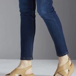 Inc.5 Women's Chikoo Cross Strap Sadals-image-98