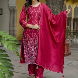 VredeVogel Women Floral Embroidered Regular Thread Work Kurta with Trousers & With Dupatta-picture-47