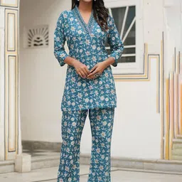 Kiana House Of Fashion Printed V Neck Pure Cotton Tunic With Trousers Co-Ords-picture-19