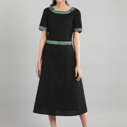 Aurelia Black Cotton Embroidered A Line Kurta-image-98