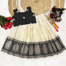 FELIZ THE DESIGNER STUDIO Girls Ready to Wear Lehenga &-35