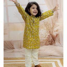 BownBee Pure Cotton Full Sleeves  Fish Printed  Kurta Pyjama - Yellow-image-97