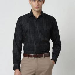 Van Heusen Black Cotton Regular Fit Checks Shirt-image-88