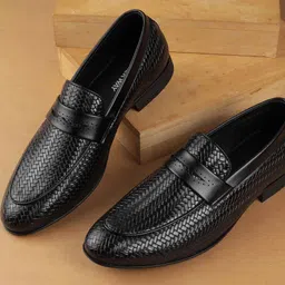 WALKWAY by Metro Men Formal Textured Loafers Shoes-image-61