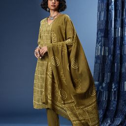 Taavi Pure Cotton Indie Printed V-Neck Block Print Legacy Kurta with Trousers & Dupatta image 5
