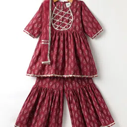 Teentaare Cotton Woven Three Fourth Sleeves Floral Printed Kurti Gharara Set with Dupatta & Lace Detailing - Maroon-picture-34