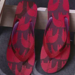 Chupps Men's Hathi Rasberry Flip Flops-image-30