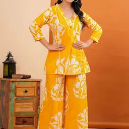 MEERA FAB Floral Printed V-Neck A-Line Pure Cotton Kurta With Palazzo-picture-22