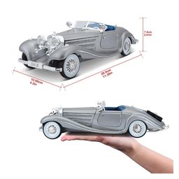Magicwand Die-Cast Zinc Alloy 1:18 Scale 1936 Merrc-Bennz Classic Large with 4 Openable Doors,Lights & Music & Working Steering image 4