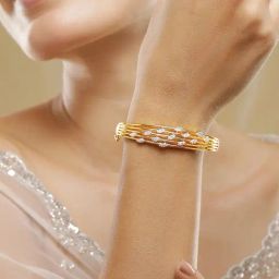 Rubans Gold-Tone Plated Bracelet for Women-picture-48