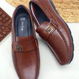 HEELS COUNTY Men Lightweight Textured Loafers-image-68