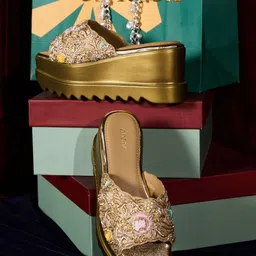 Anaar Women Bollynight Metallic Embellished Wedge Sandals-picture-35