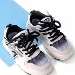 Oh! Pair Sneakers Shoes With Lace Up & Star Applique -Black-picture-14