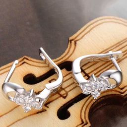 Bling Queen Silver-Plated Cubic Zirconia Studded Star Shaped Studs-54