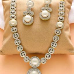 Sri Jagdamba Pearls White Whirling Glory Pearl Necklace & Earring Set-image-2