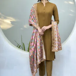 Siya Fashion Women Shree Regular Kurta with Trousers & Dupatta-image-62
