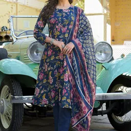 DIVASTRI Women Floral Printed Regular Kurta with Trousers & With Dupatta-52
