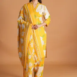 BAESD Women Floral Printed Regular Kurta with Trousers & With Dupatta-8
