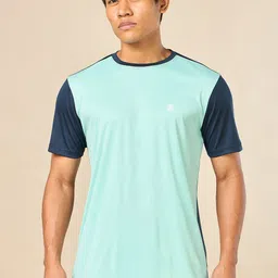 CULT Men Moisture Wicking Colourblocked Round Neck T-shirt-image-31