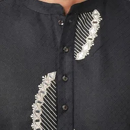 Arch element Men Thread Work Kurta image 2