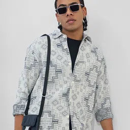 Snitch Men Opaque Printed Casual Shirt-image-86