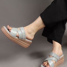 Colo Wedge Sandals with Buckles image 4